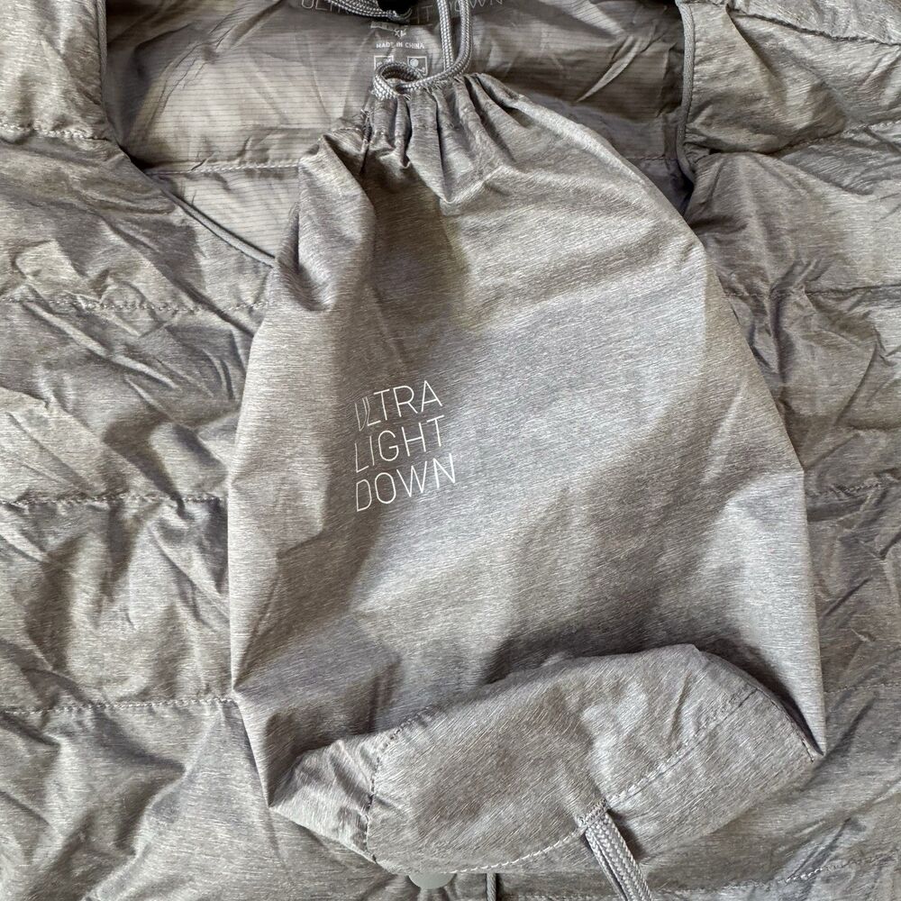 Uniqlo Ultra Light Down Jacket Grey Women XL Packable Puffer Lightweight NWT Bag - Picture 6 of 7